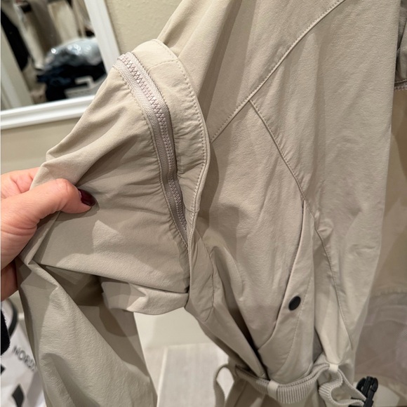 H&M Beige Utility Jacket - Picture 5 of 14